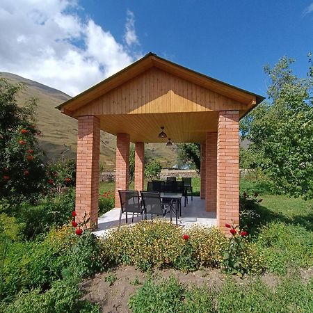 Kamara Guest House Kazbegi Esterno foto